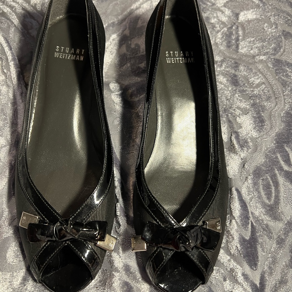 Stuart Weitzman Black Sz 7 Kitten Heels Bow Patton Leather